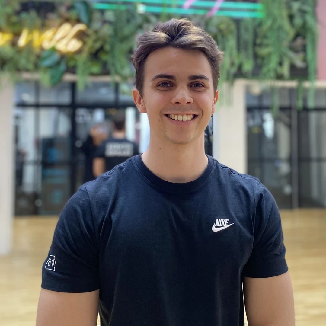 Vanya, coach au club de sport premium Parenthèse à Boulogne-Billancourt